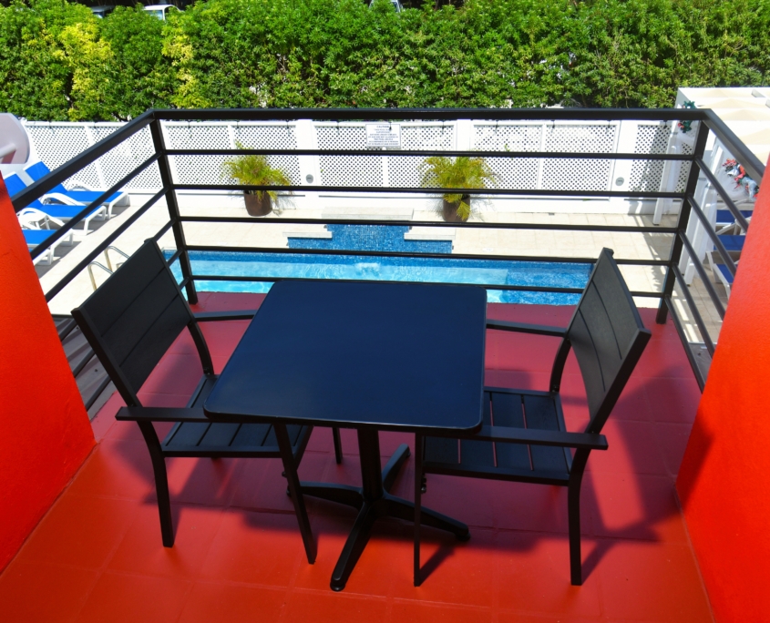 Studio King Pool view Balcony